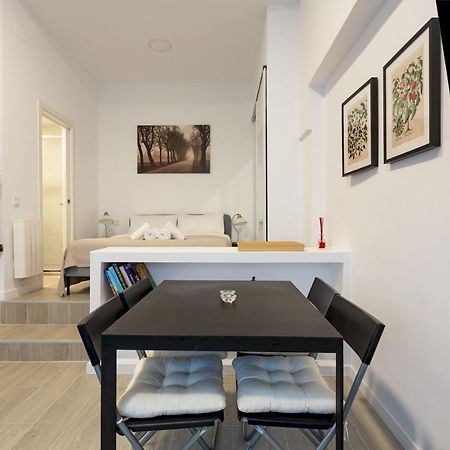 1 Bedroom 1 Bathroom Furnished - Av De America - Studio - Mintystay Madrid Eksteriør billede