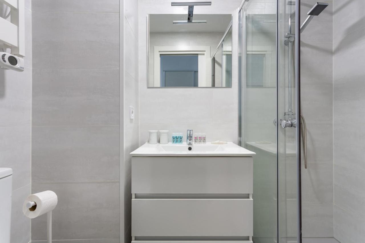 1 Bedroom 1 Bathroom Furnished - Av De America - Studio - Mintystay Madrid Eksteriør billede